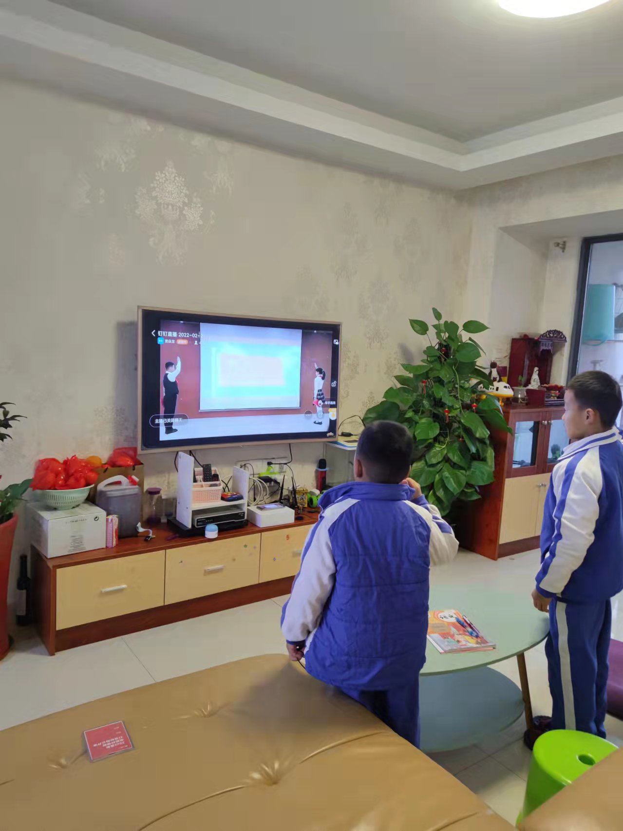 手機平板投屏上網課